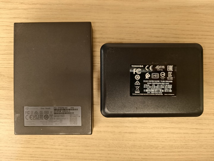 Toshiba 4T 及 Seagate 4T 外接2.5吋 行動硬碟