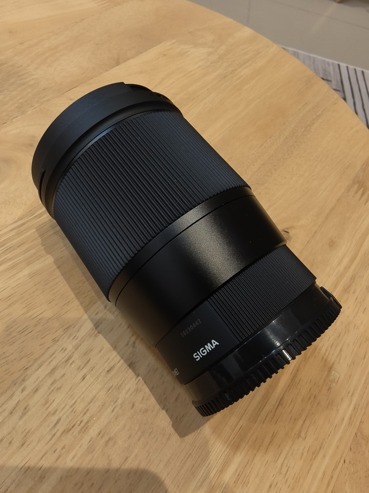 近全新 SIGMA 16mm F1.4 (恆伸公司貨) 今年3/11購買保固3年到2028 可附發票
