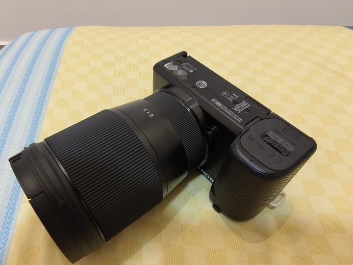 近全新 SIGMA 16mm F1.4 (恆伸公司貨) 今年3/11購買保固3年到2028 可附發票 (單賣鏡頭)