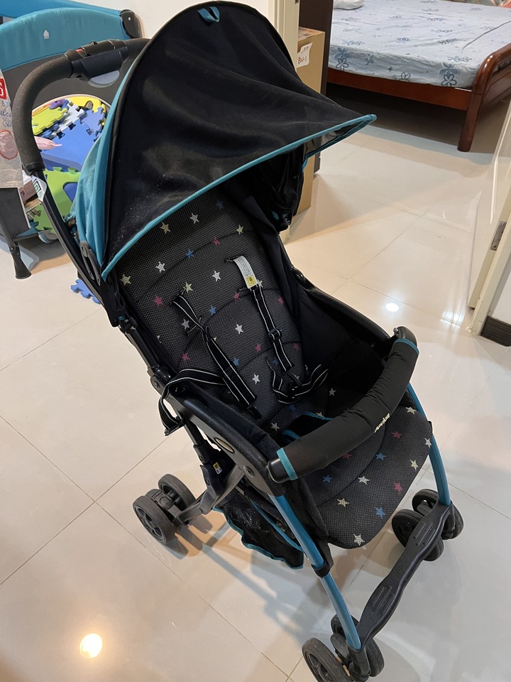 輕巧幼兒手推車