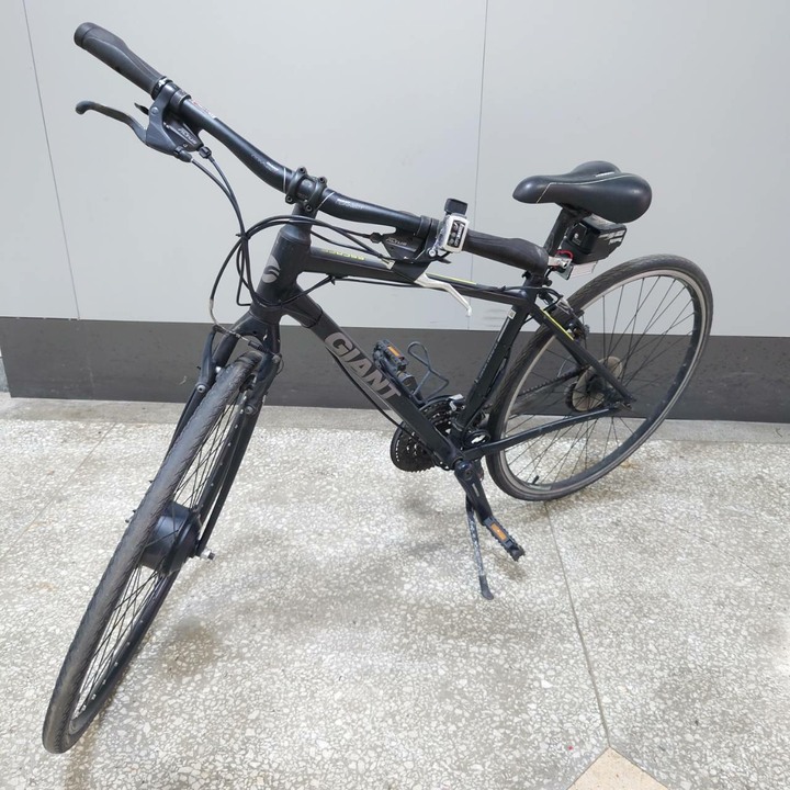 700C Giant ESCAPE (eKits套件,使用Makita 牧田電池)