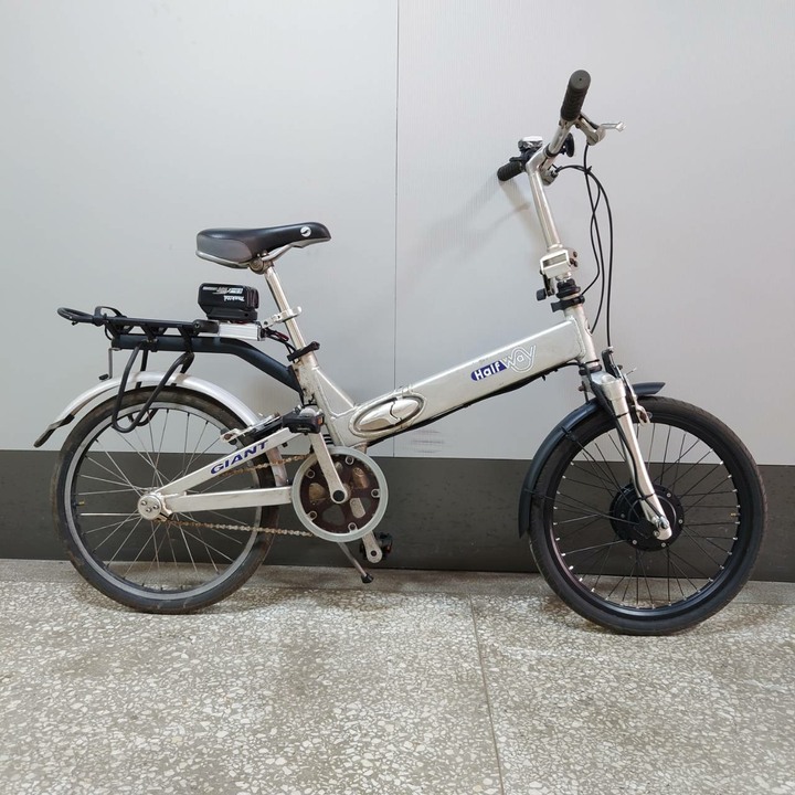 Giant HalfWat 20"單速小折 (eKits套件,使用Makita 牧田電池)