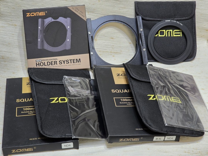 卓美ZOMEI Z3第3代Z型方形濾鏡金屬支架(72mm)+ND4漸層方鏡及減光鏡各一(100mmx150mm)+漸層紅1片, 未用近全新.