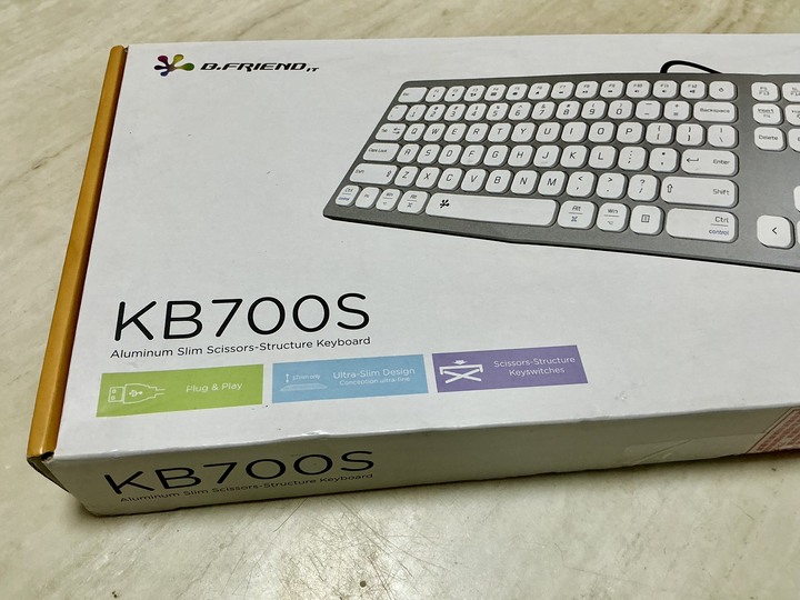 KB700S 鋁合金剪刀腳靜音有線鍵盤(MAC/Win 可雙模切換)