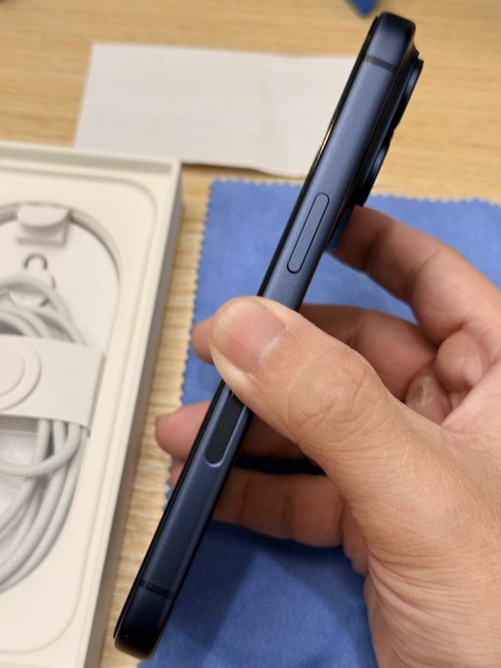 Apple iPhone 17 Pro 256G 藍