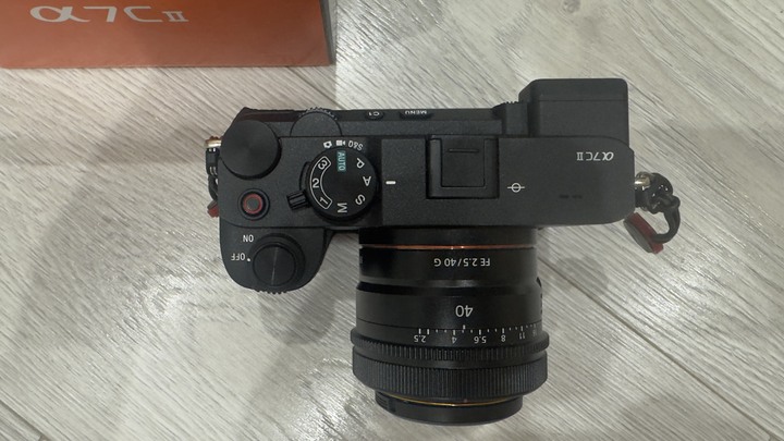 SONY A7C2 公司貨 保固內 (不含鏡頭）