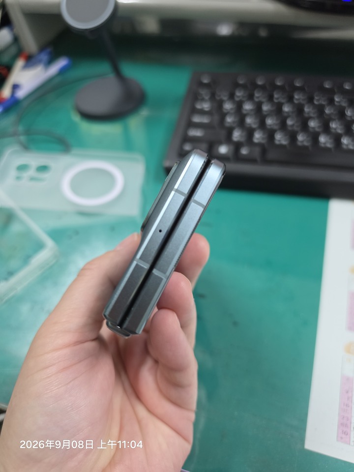 OPPO Find N2 綠色