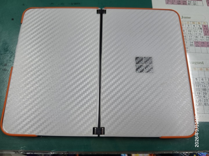 surface duo 第一代