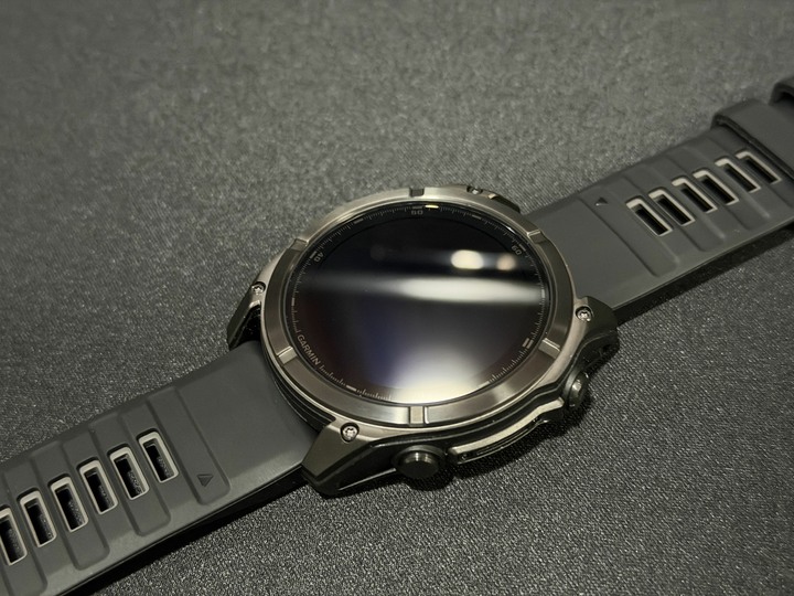 Garmin fenix 8 AMOLED 51mm 黑
