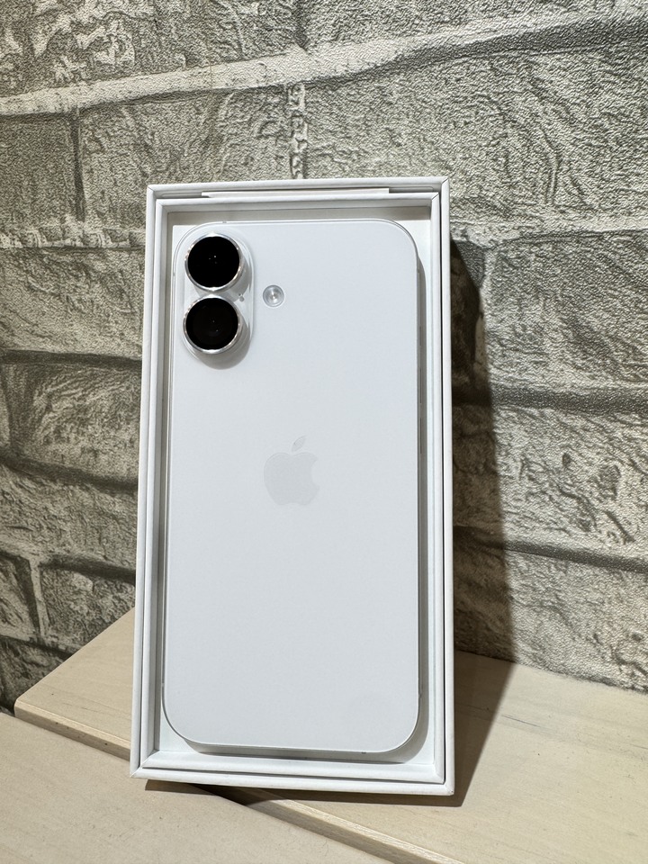 iPhone16 128G 白