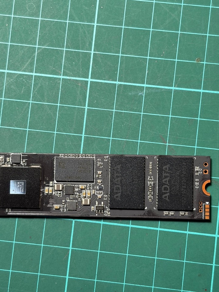 ADATA 威剛XPG GAMMIX S70 BLADE 2TB PCIe SSD固態硬碟