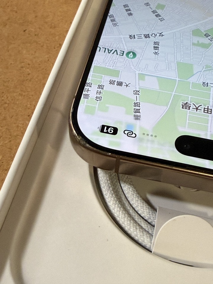 [ 保固20260708 ] 16 pro max 256 砂漠金 電池96% 無拆修 全原廠 盒裝 (限台中市、屏東面交)