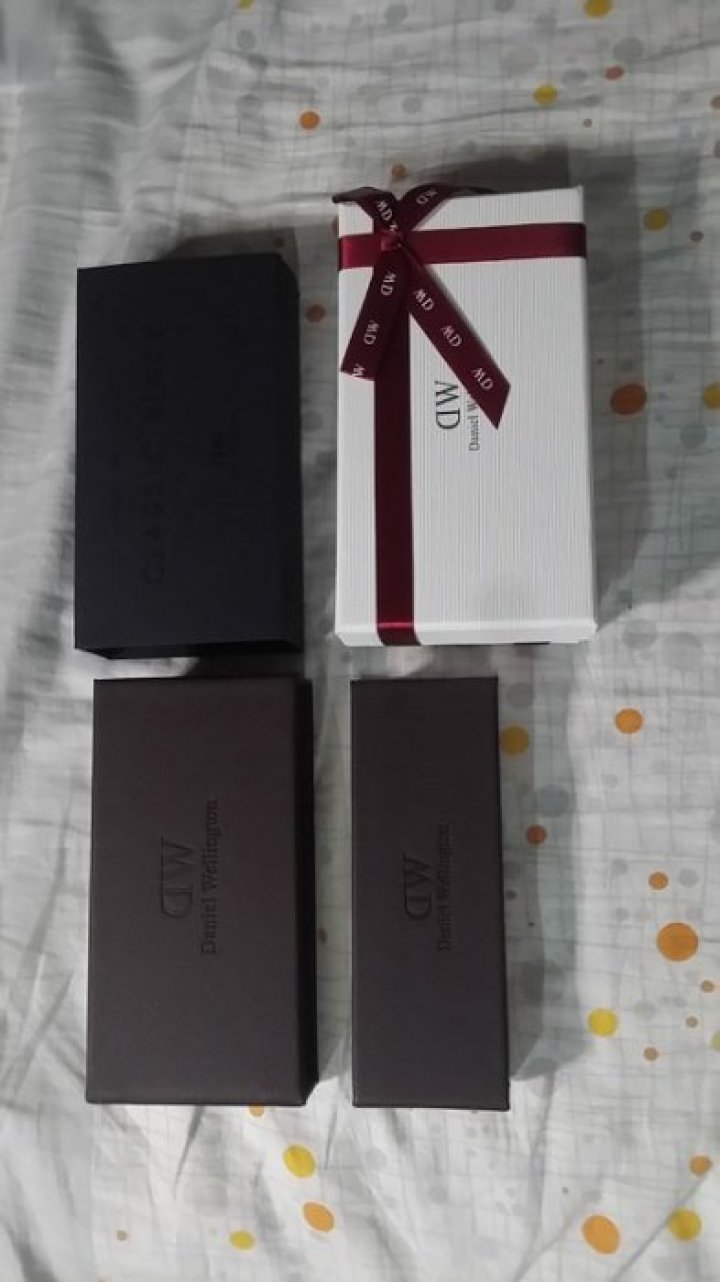 Daniel Wellington 黑皮x玫瑰金手錶