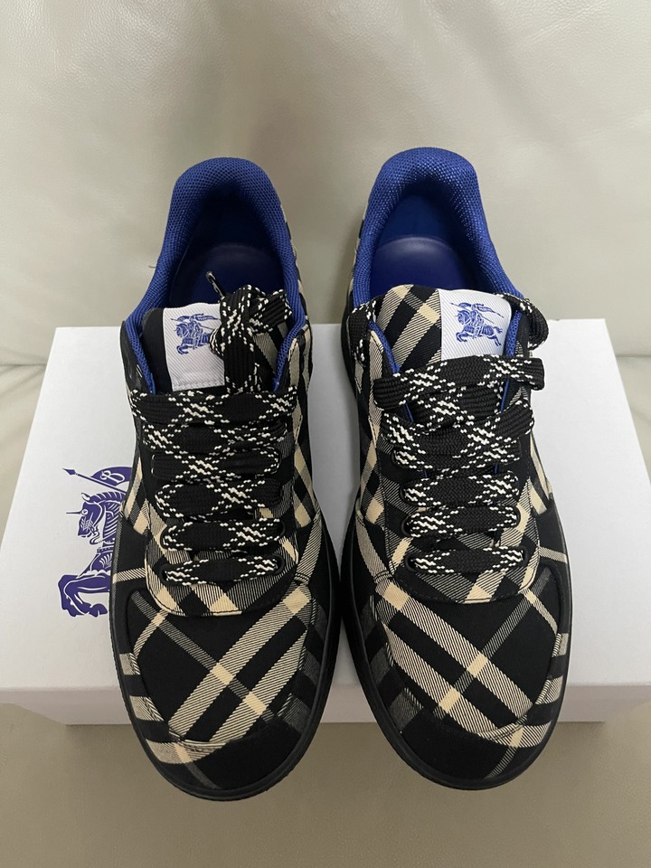 BURBERRY新款休閒鞋100%原廠公司貨！支持驗貨！超低賠本出售！