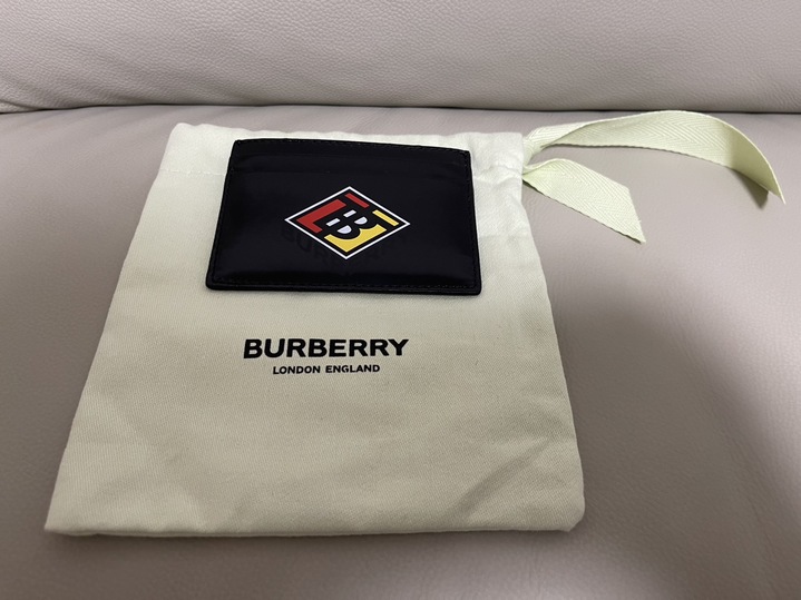 BURBERRY 新款TB logo 牛皮卡夾 賠本出售 100%源廠公司貨 支持驗貨!!