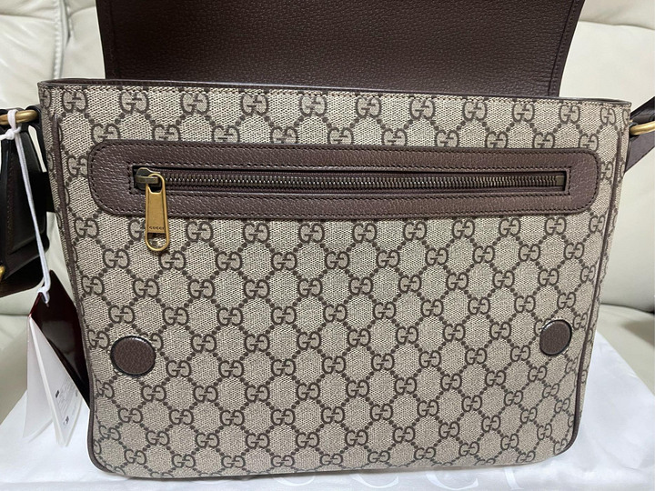 GUCCI專櫃新款綠紅綠掀蓋斜背包100%原廠公司貨！支持驗貨！超低賠本出售！