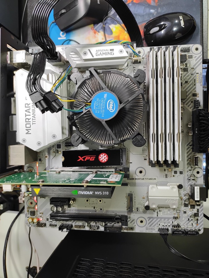 美光Crucial Ballistix Sport LT 競技白 DDR4-3200 32G(8G*4)