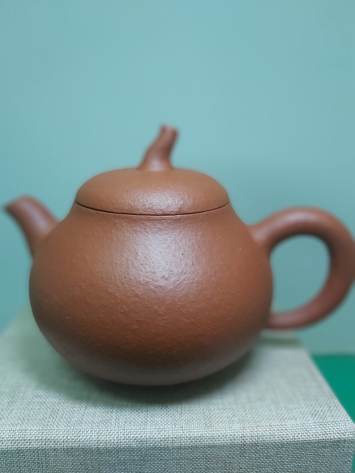 粗梨皮梨形紫砂壺