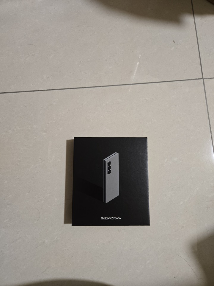 Samsung 三星 Galaxy Z fold6 折疊機