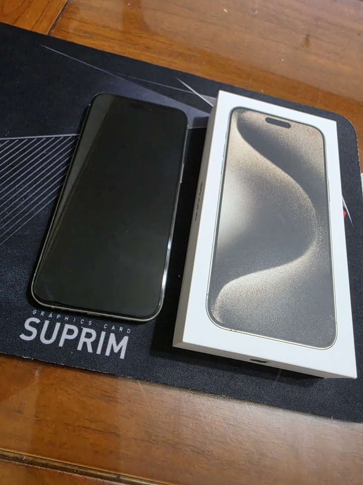 Apple iPhone 15 Pro Max 256GB 原色鈦金屬