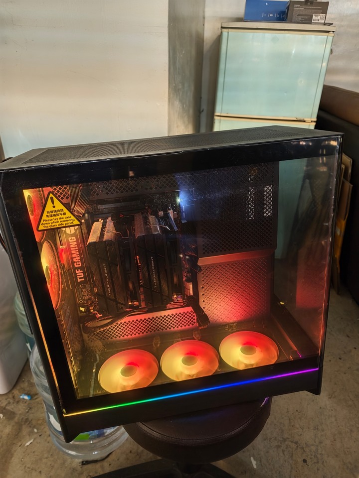 遊戲神機 AMD R7 9800X3D NV3 1TB 32G DDR5 6000 華碩 TUF B850M Montech HS02 PRO 技嘉 850W
