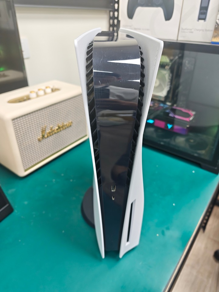 CFI-1018A #Sony #PlayStation 5 #PS5 #光碟版 PS5 主機 光碟版 ps5手把 魔物獵人 荒野 Monster Hunter Wilds 遊戲機