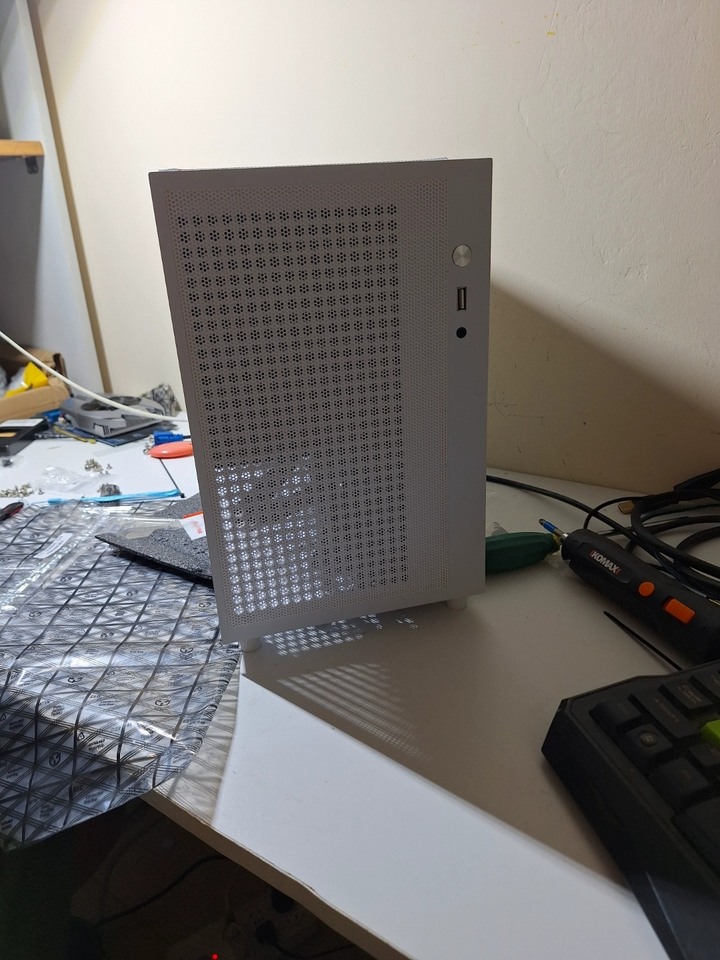 電競直播迷你主機 Itx i7 ultra 7 265k 4060ti z890m ssd 1TB 2tb d5 48GB 64GB 32GB