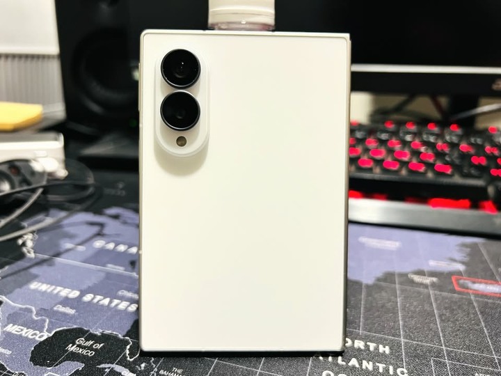 三星 Samsung Z fold 8 256G 白色 近全新