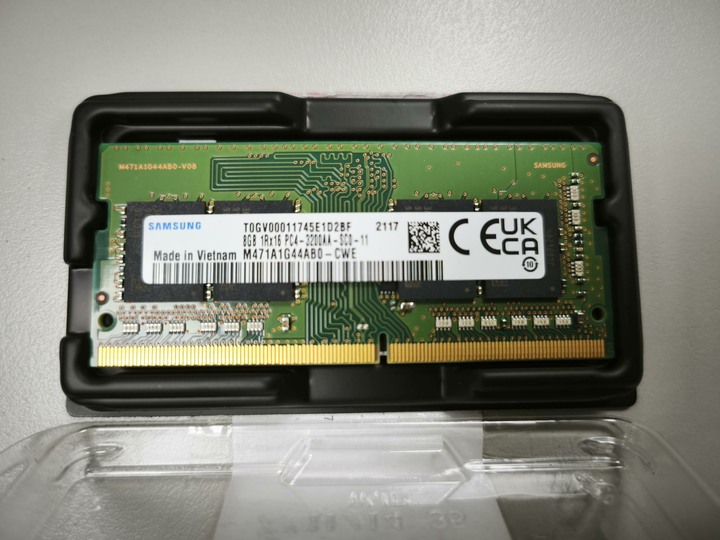 NB-Samsung _8GB 1Rx16 PC4-3200AA-SC0-11_3200_8GB