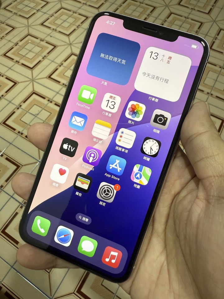 賣iPhone 11 Pro Max 512 白，保固到2025年8月18日，單機