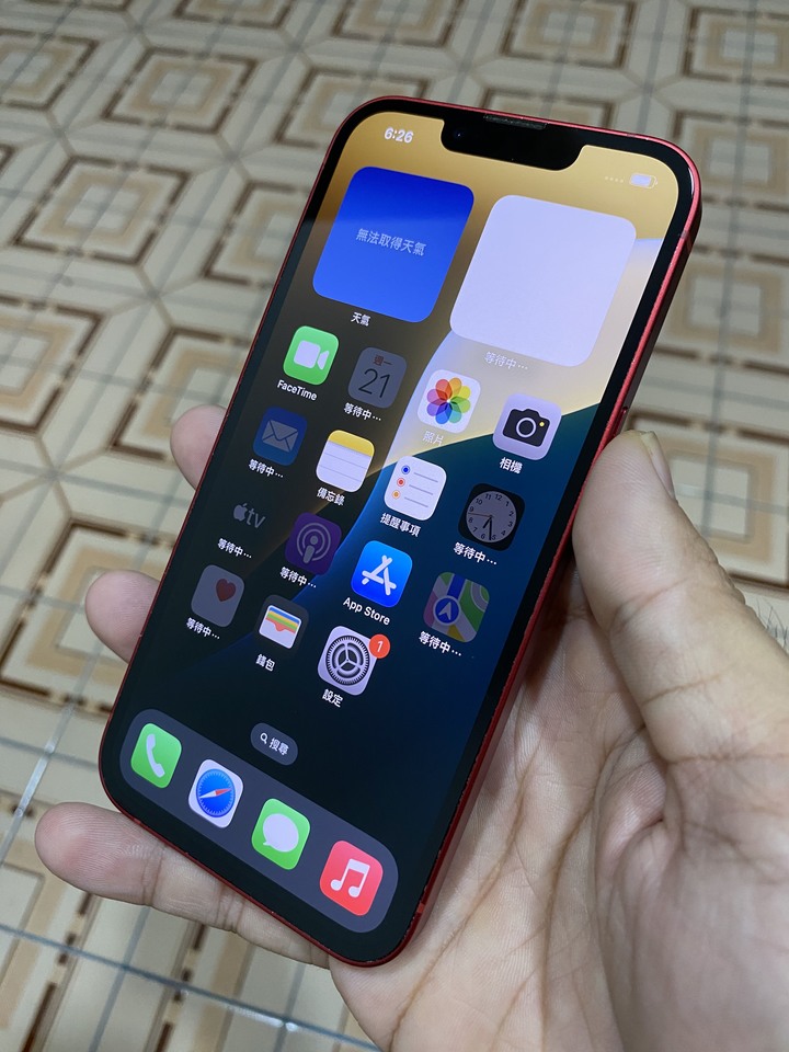 賣iPhone 13 128 紅，電池80，過保盒裝