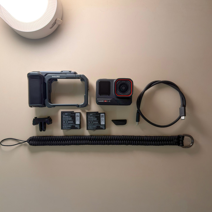 台北自售面交 2025 購入 Insta360 Ace Pro 2 街拍套裝（無盒裝少用極新，只出門 3 次）