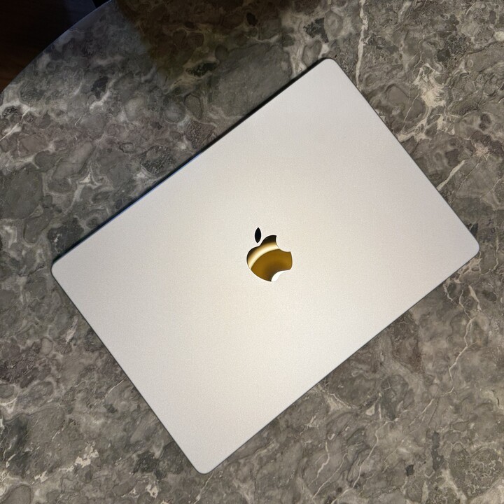 MacBook Pro M1 Pro 512G 銀色