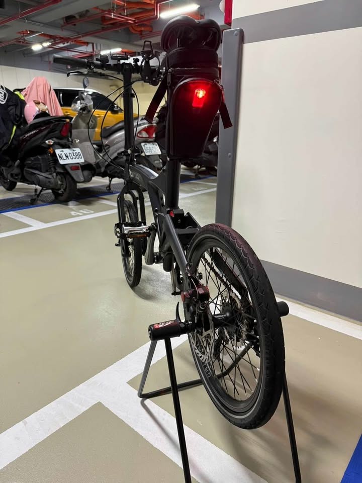 三代 Birdy Standard 折疊自行車(9速/18吋/鳥車) 二手 - 近全新