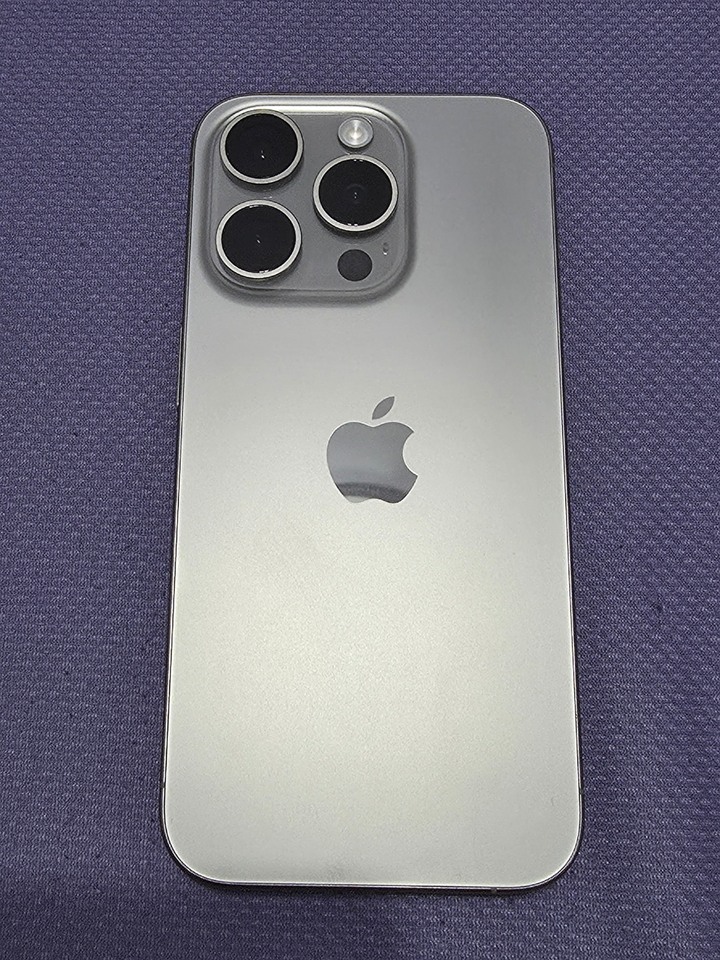 iPhone 15 pro 128G 鈦色