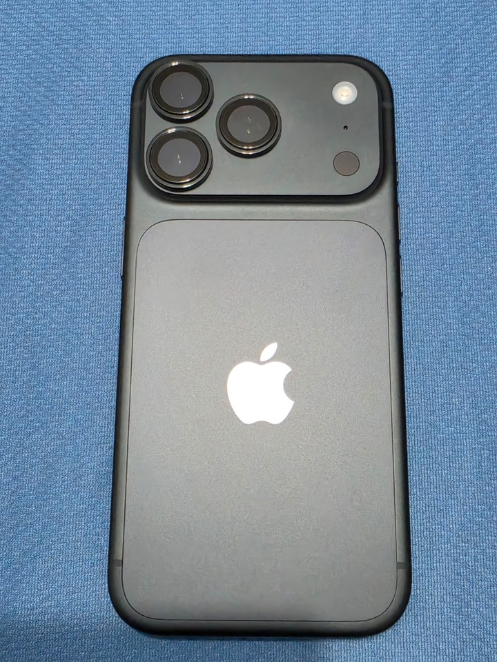 Apple iPhone 18 Pro 256GB 黑色