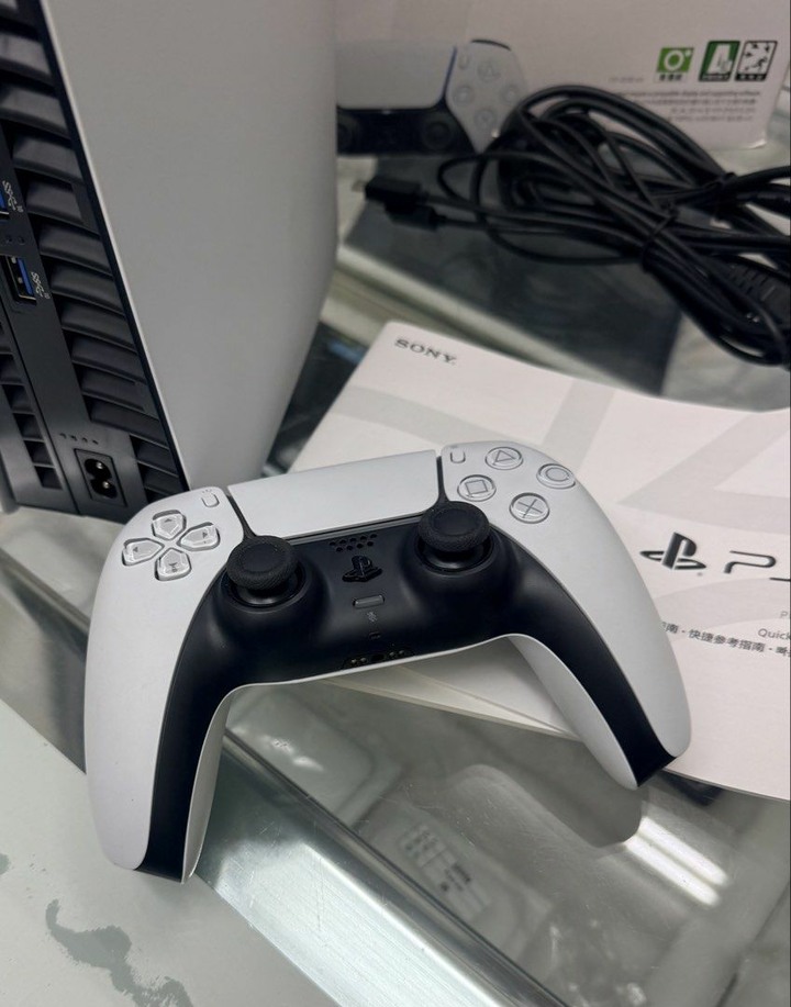 SONY 索尼New PlayStation 5 光碟版主機(PS5 Slim)(CFI-2018A01)