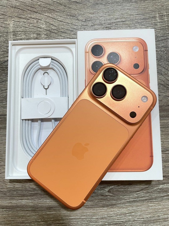 急售二手Iphone 17 pro 256g橘????98%附盒+線（沒用過）