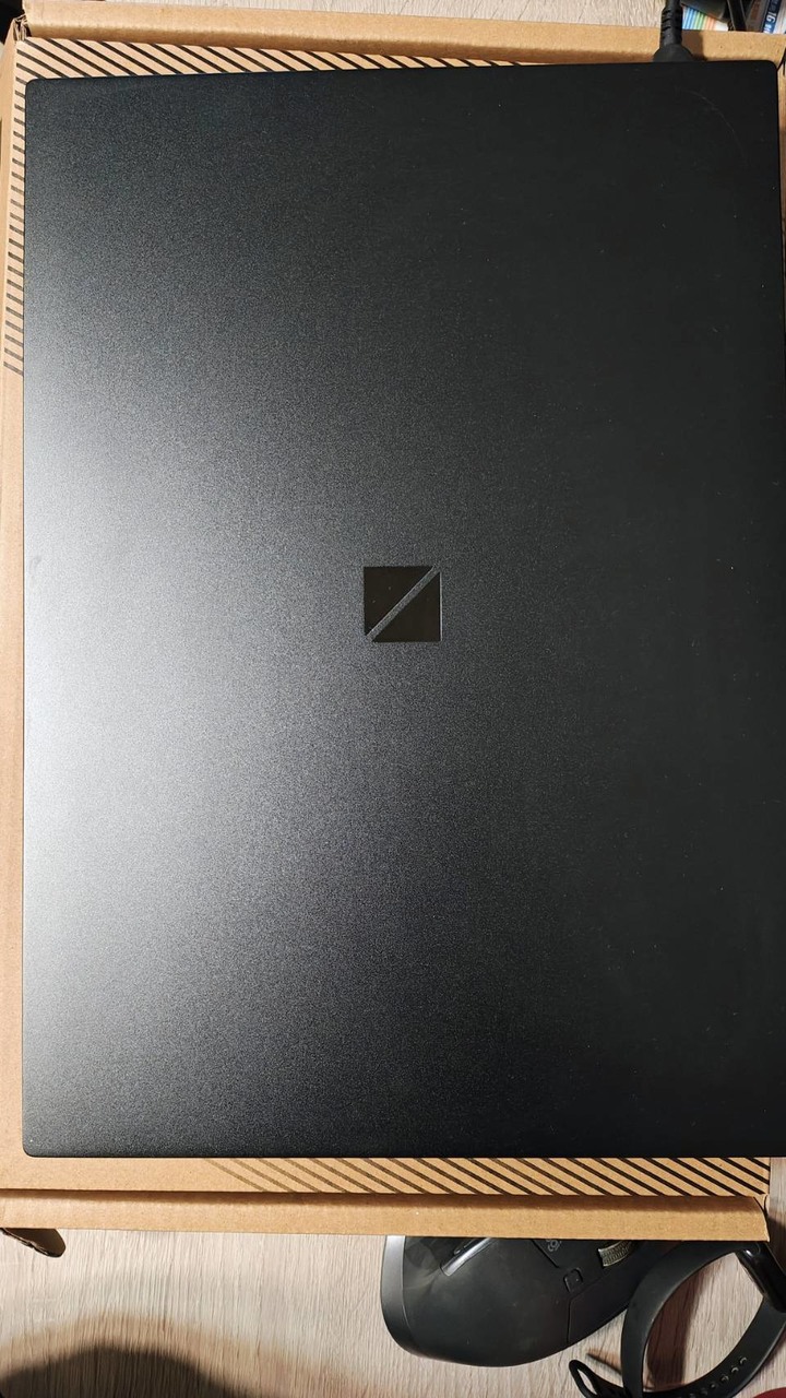日本NEC筆電/i9-13900H/ 64GB/16"OLED 4K