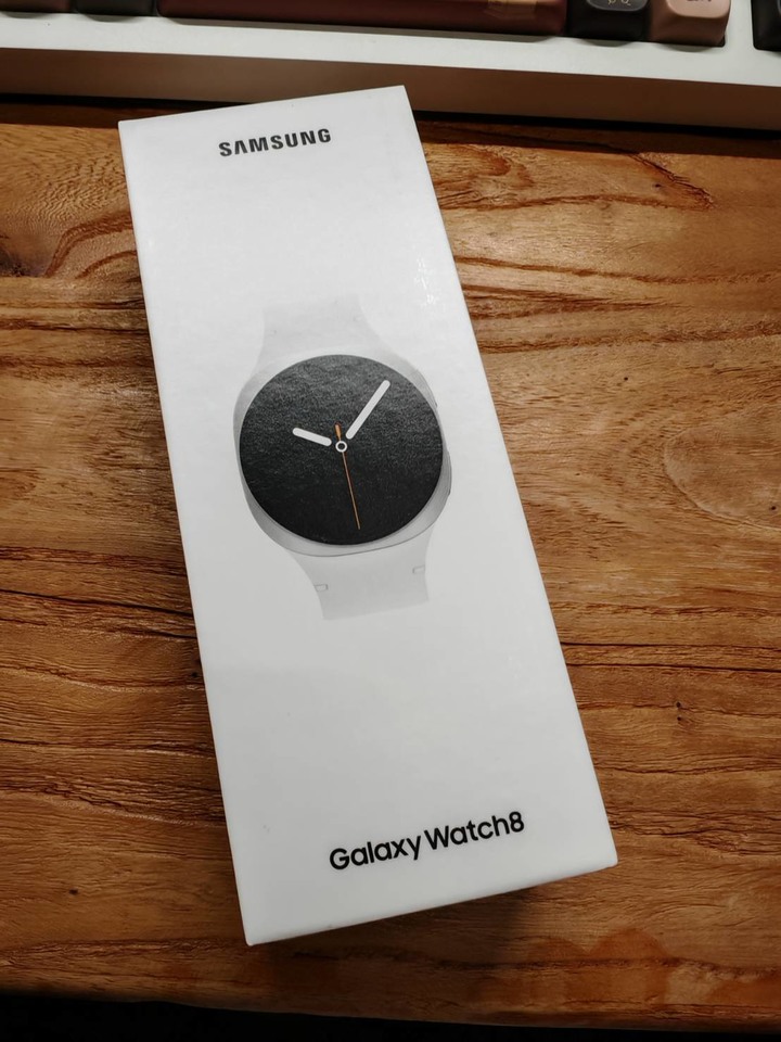 三星 Galaxy Watch 8 智慧手錶 44mm 藍牙版 冰川銀 Samsung