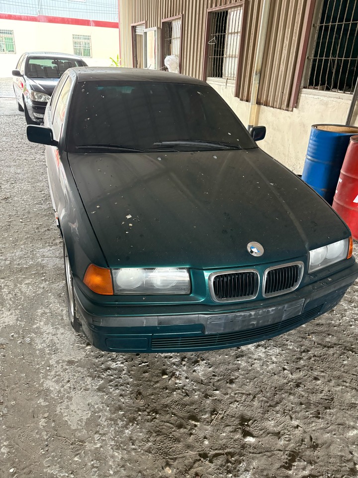 1997年318 I S