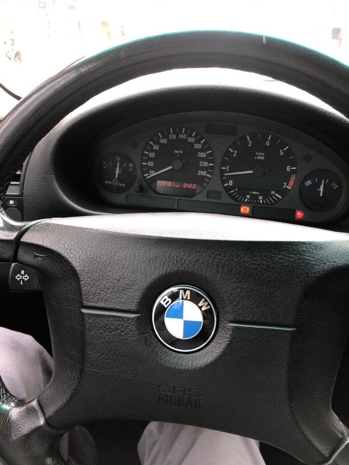 1997年318 I S