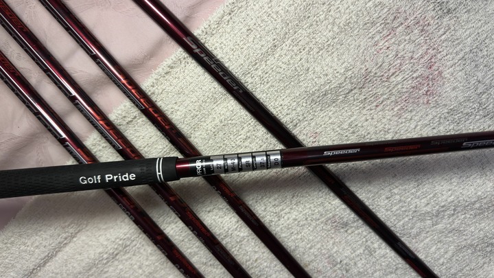 日本 PRGR RS RED碳纖維鐵桿組