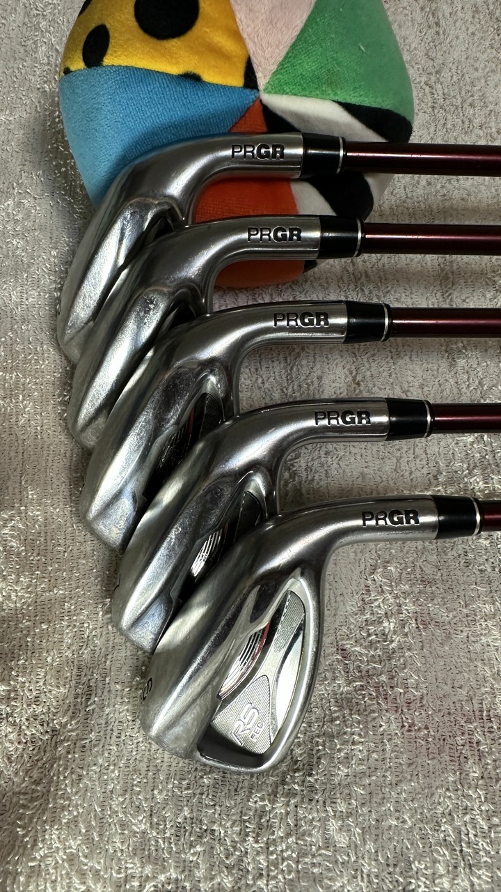 日本 PRGR RS RED碳纖維鐵桿組