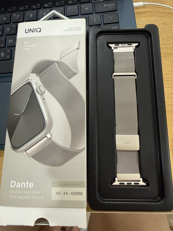 Apple watch 星光色 UNIQ 米蘭錶帶(45/44/42mm)