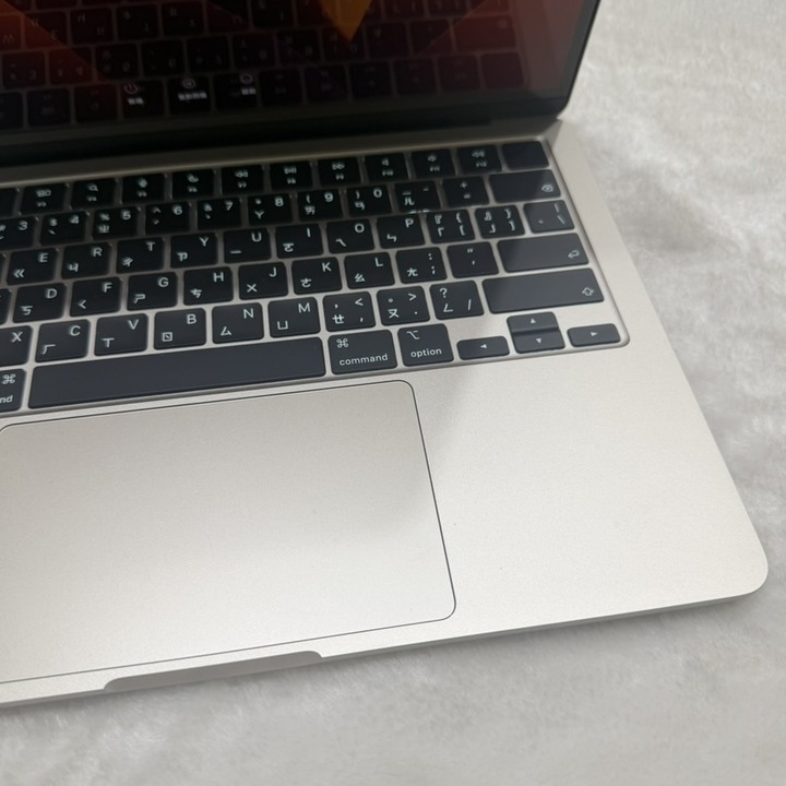 配備 Apple M2晶片的13吋 MacBook Air
