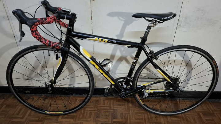 KHS FLITE 750 碳鋁複合公路車