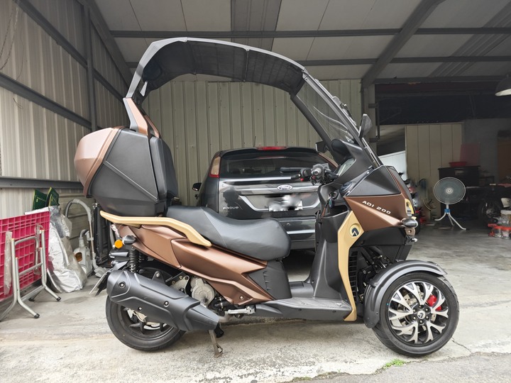 AD1 200 3輪 白牌 亞帝發 ADIVA Roll Lock版本 三輪 ABS敞篷 改裝 全車LED 大液晶儀錶 超大後箱 ADI