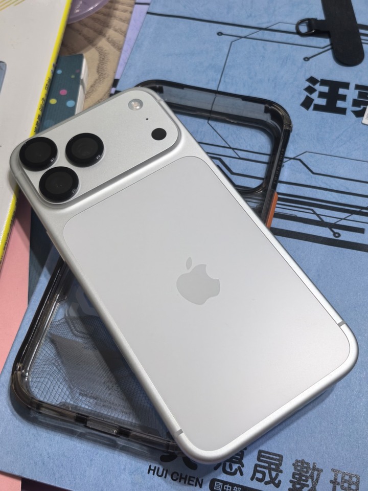 Iphone 17 pro max 512G 銀色