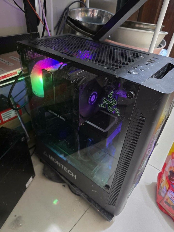 售】頂級效能！二手 2K 遊戲電競主機（技嘉 RTX 4070 SUPER / 側透機殼）